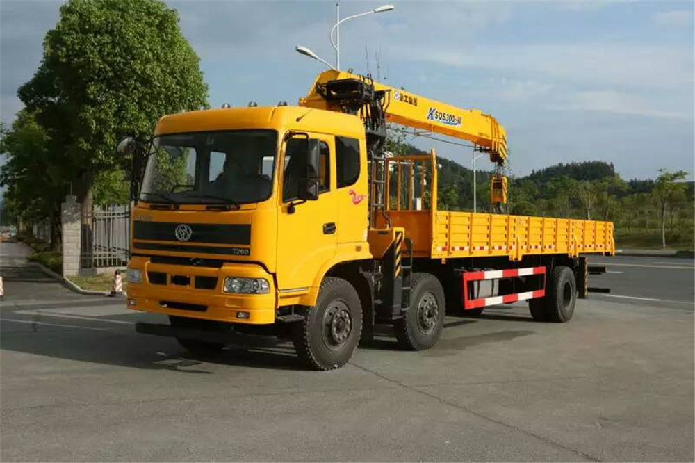 三環昊龍小三軸10噸-12噸隨車吊 高效多能的物流裝卸利器